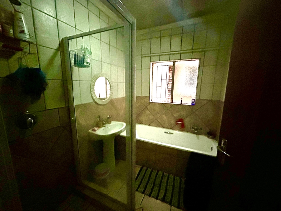 2 Bedroom Property for Sale in Brits North West
